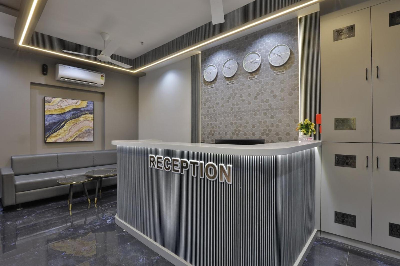 Hotel Legacy Ahmedabad Ngoại thất bức ảnh