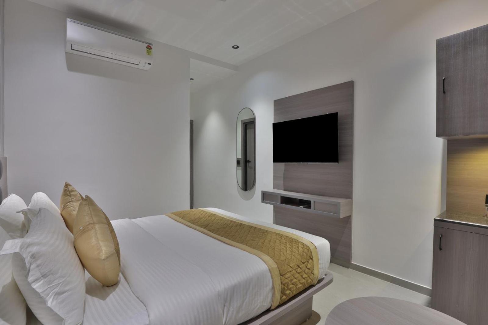 Hotel Legacy Ahmedabad Ngoại thất bức ảnh