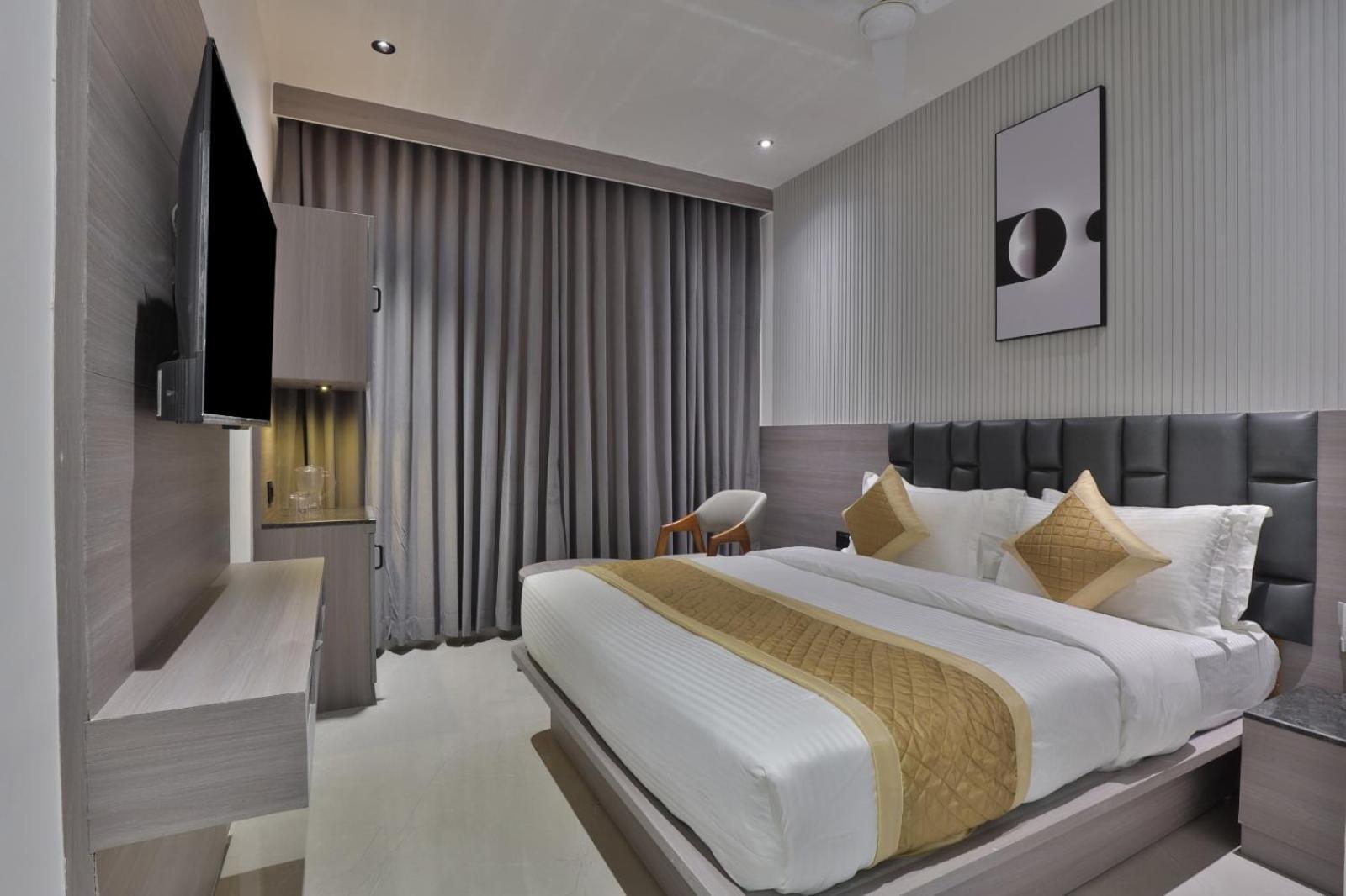 Hotel Legacy Ahmedabad Ngoại thất bức ảnh