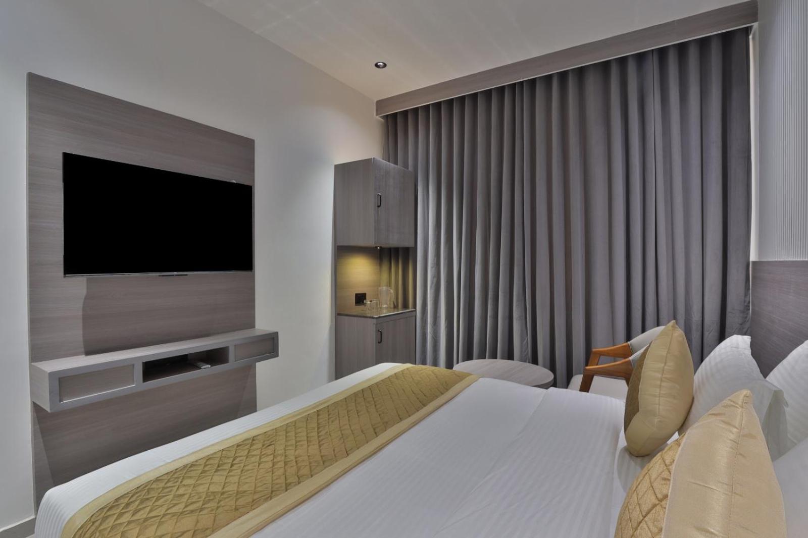 Hotel Legacy Ahmedabad Ngoại thất bức ảnh