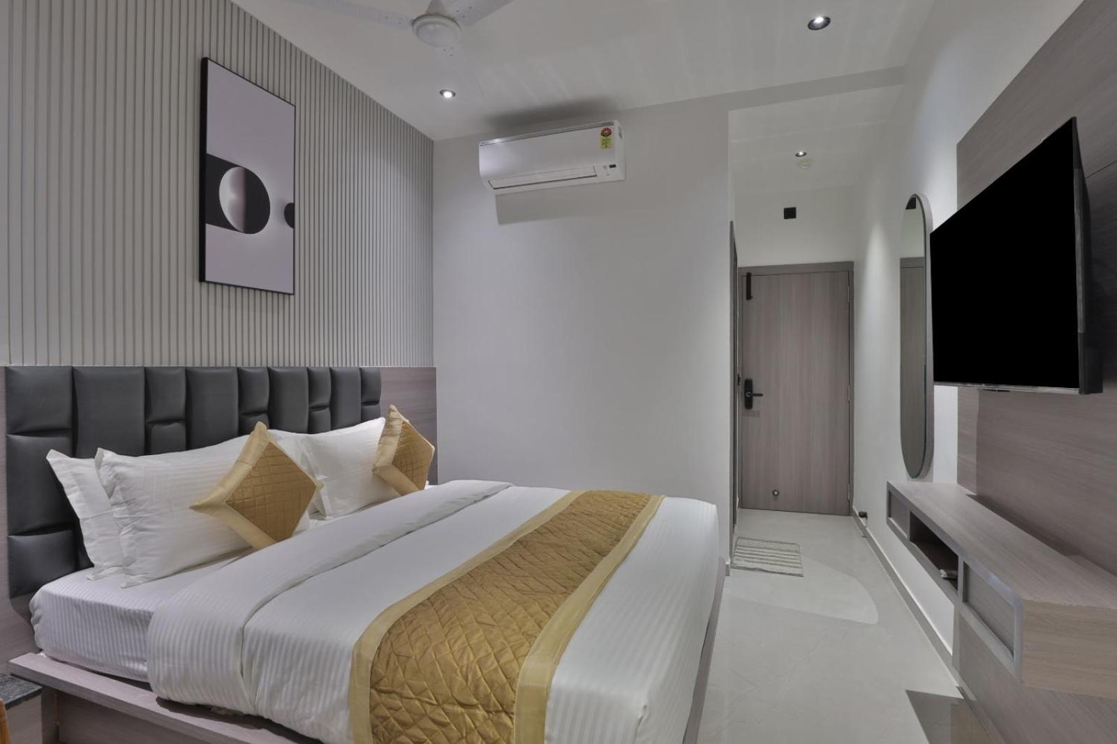 Hotel Legacy Ahmedabad Ngoại thất bức ảnh
