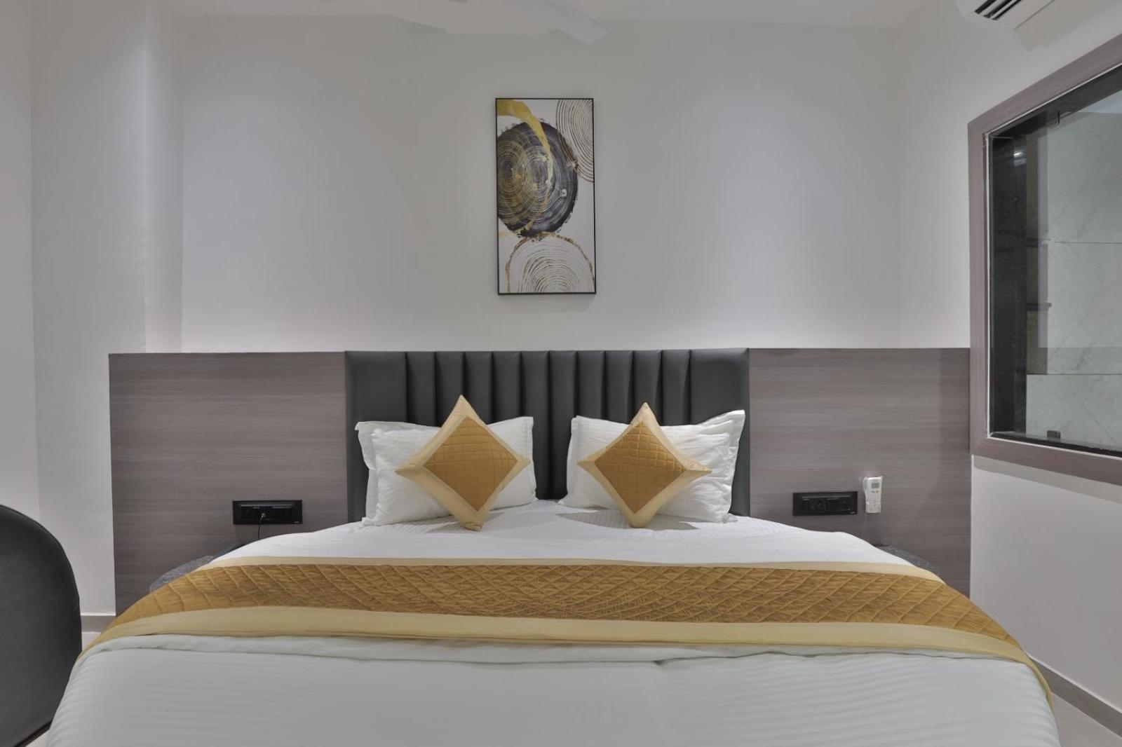 Hotel Legacy Ahmedabad Ngoại thất bức ảnh
